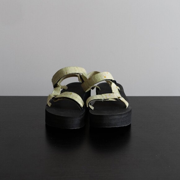 Teva Platform Sandals – Mint Green with Daisy Detail | Women’s Size 8 - Picture 3 of 7